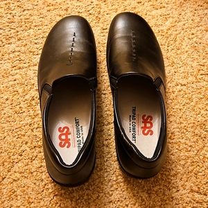 SAS Viva Size 9 SLIM Black Slip On